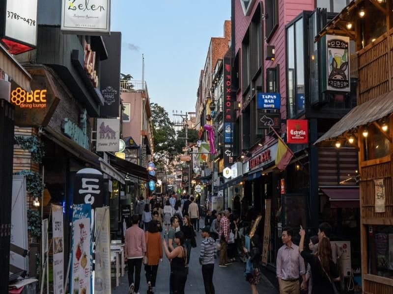 Địa điểm du lịch ở Seoul - Phố tây Itaewon 